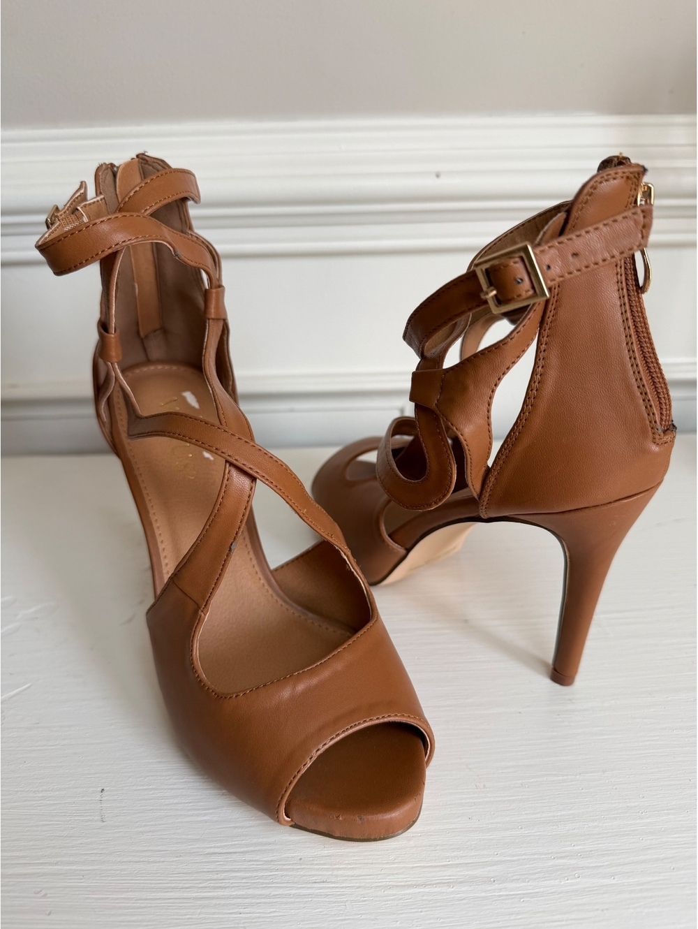 Venus Brown Strappy High heel Sandals with Back Zipper and Buckle. Size 8